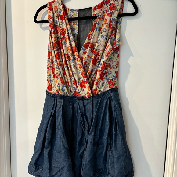 Rachel Roy wrap dress. Size 6 - Picture 3 of 3